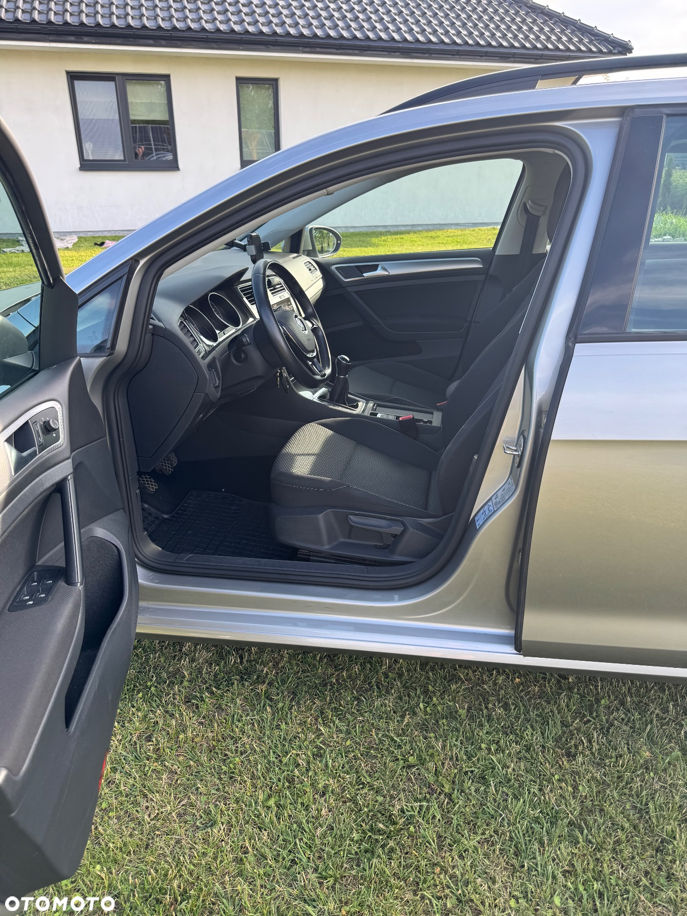 Volkswagen Golf VII 1.6 TDI BMT Comfortline - 13