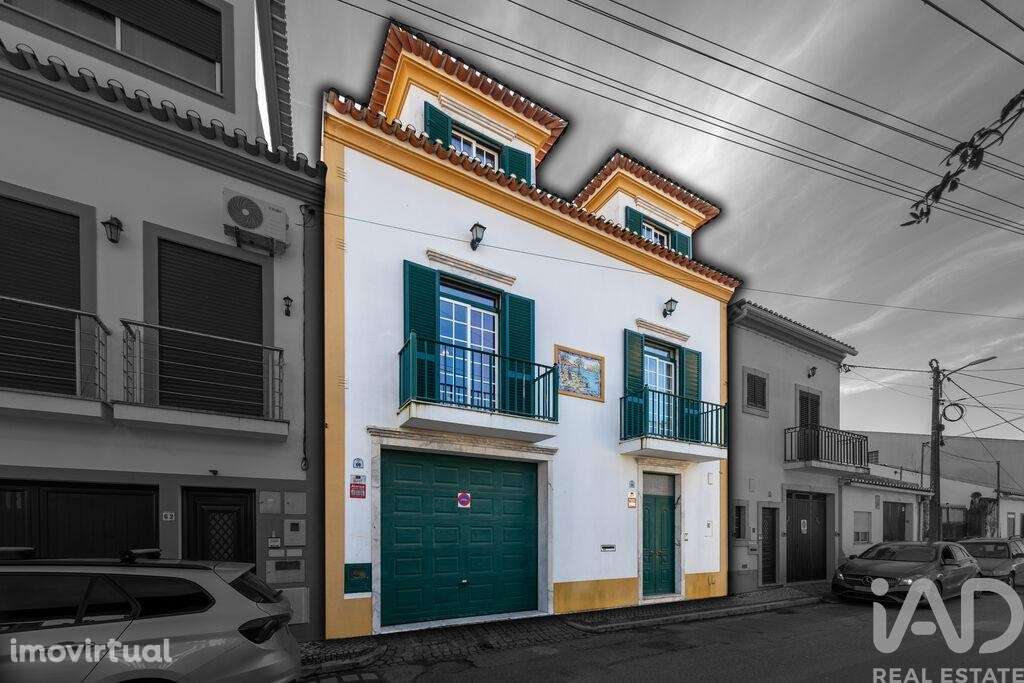 Moradia T5 em Golegã de 327,63 m2 - Grande imagem: 2/37