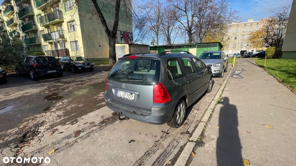 Peugeot 307 1.6 - 18