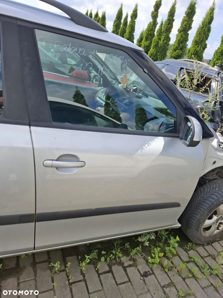 DRZWI SKODA FABIA II 2011r - 2