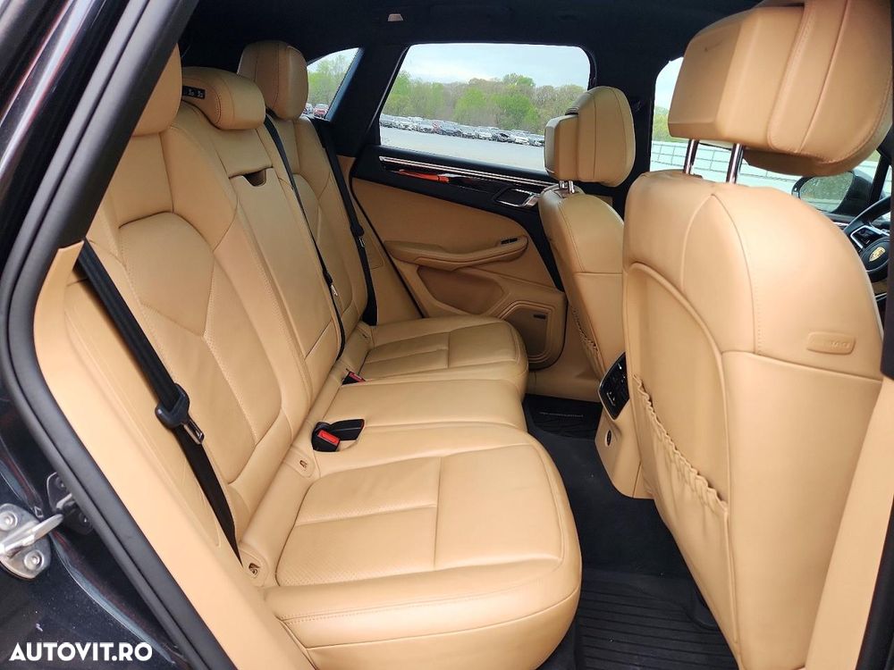 Porsche Macan - 11