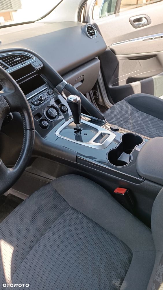 Peugeot 3008 e-HDi FAP 115 EGS6 Stop&Start Active - 24