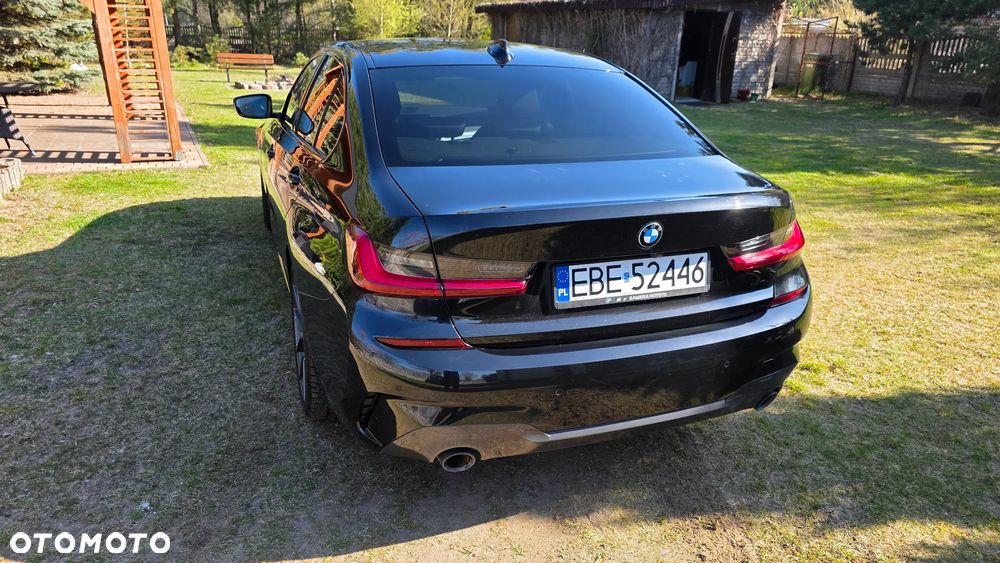BMW Seria 3 330i - 5