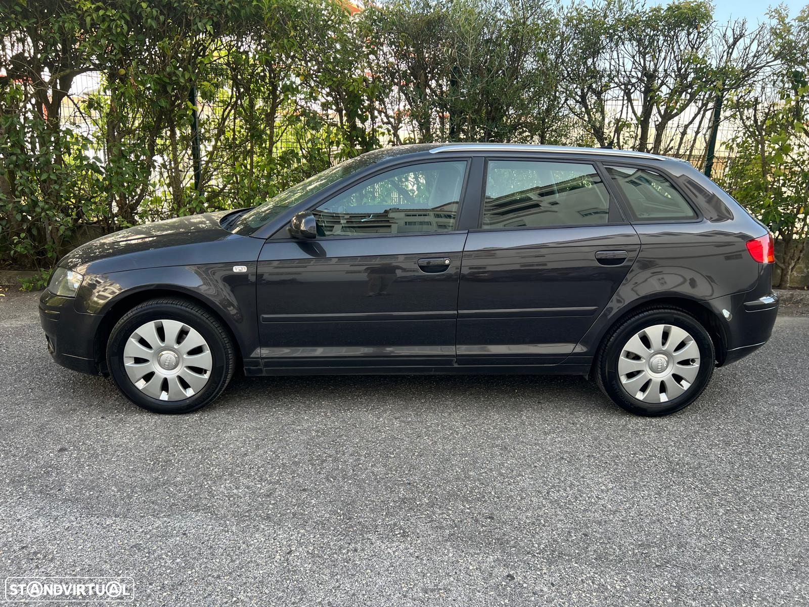 Audi A3 Sportback 1.9 TDi Ambiente - 11