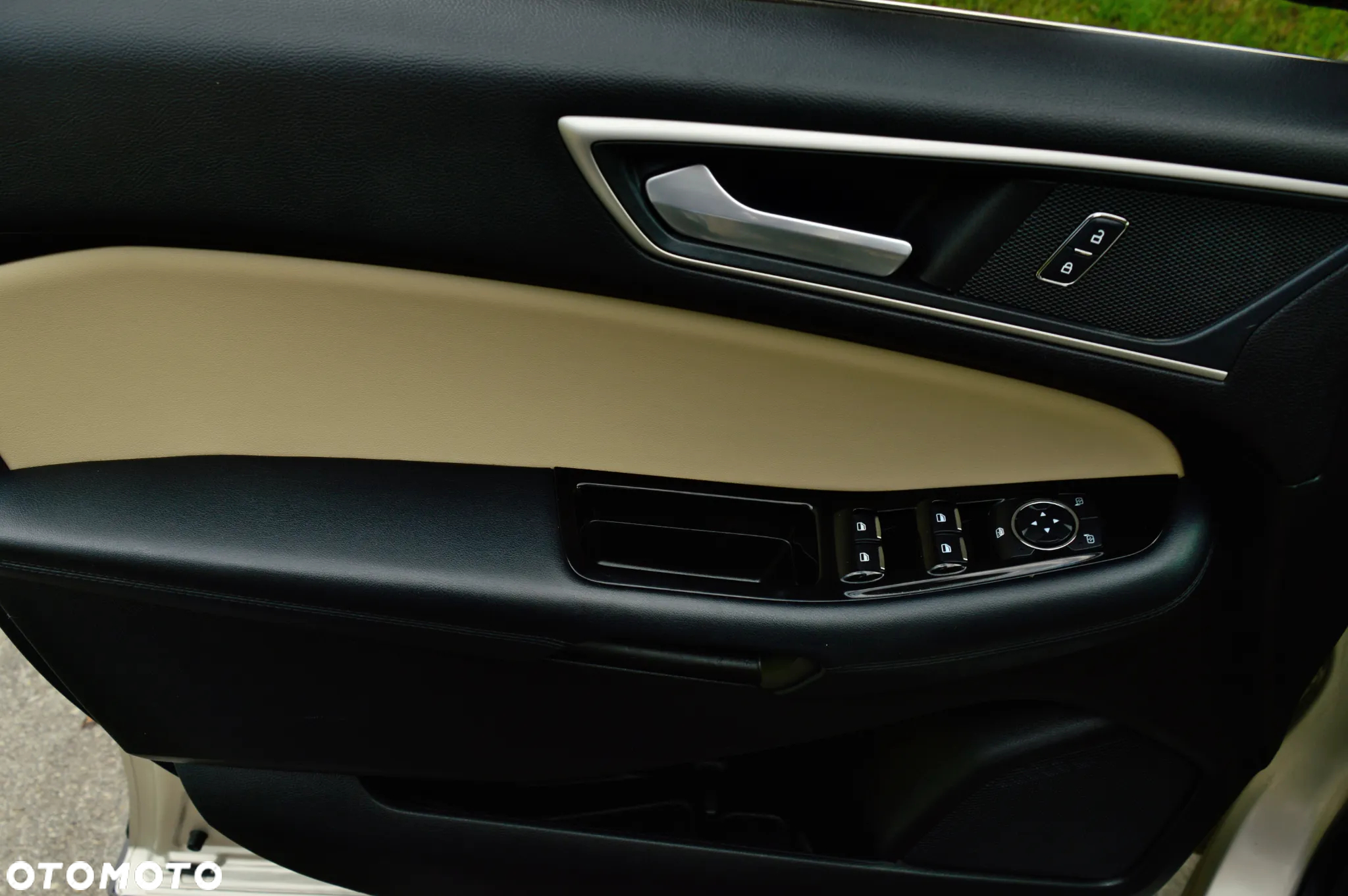 Ford Edge - 32