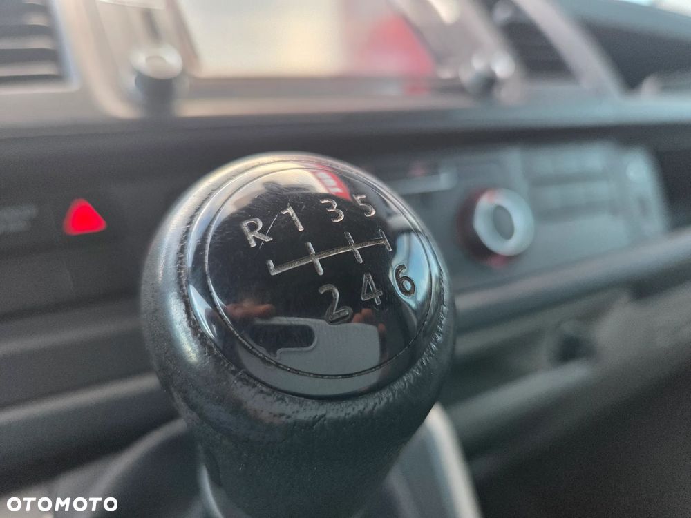 Volkswagen TRANSPORTER - 32