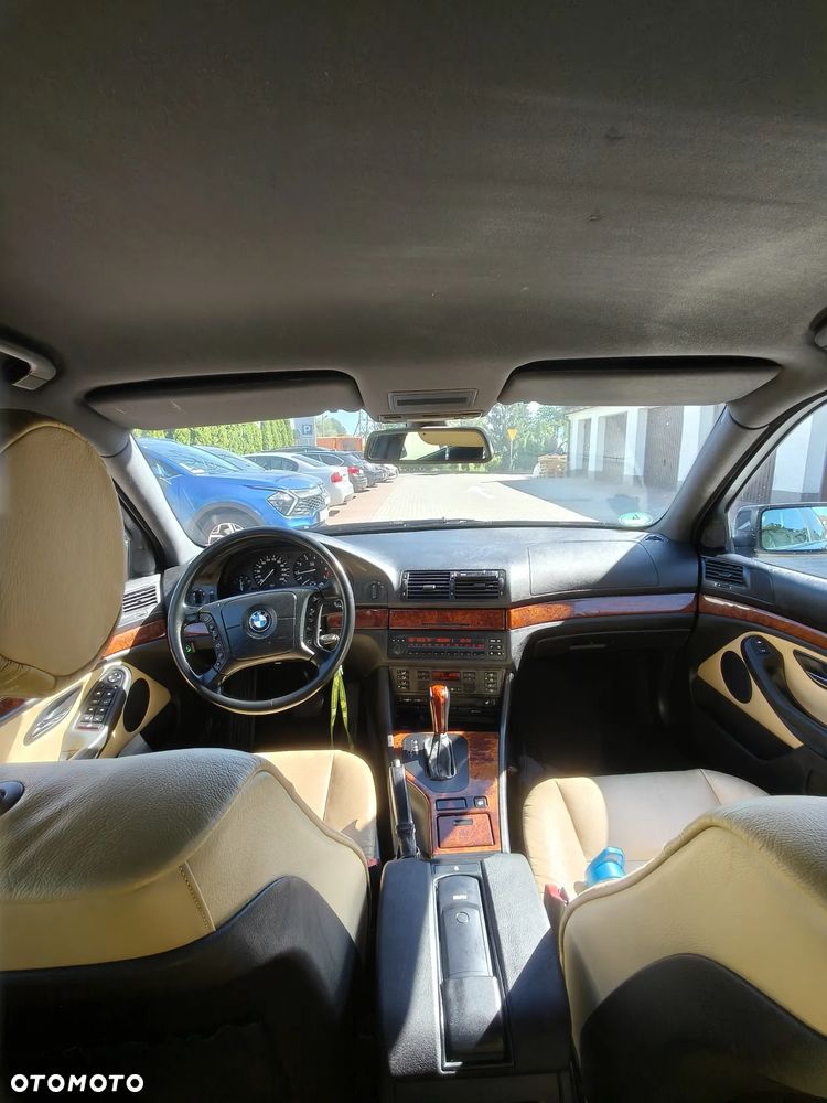 BMW Seria 5 - 25