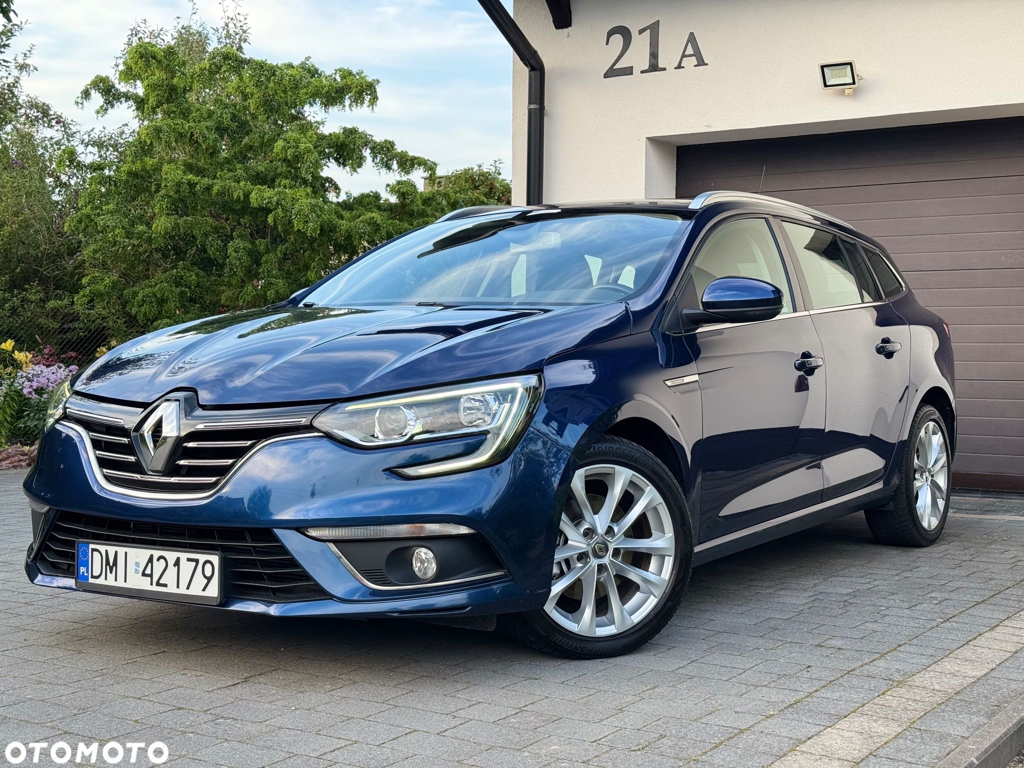 Renault Megane 1.7 Blue dCi Intens EDC - 1