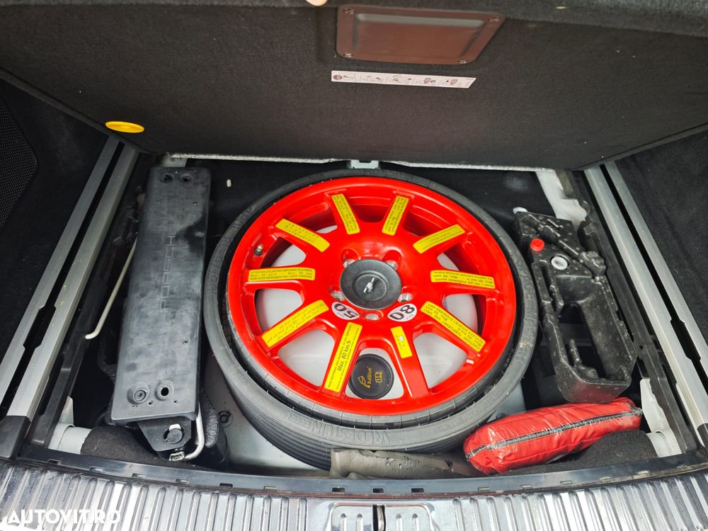 Porsche Cayenne 3.0 L V6 - 36