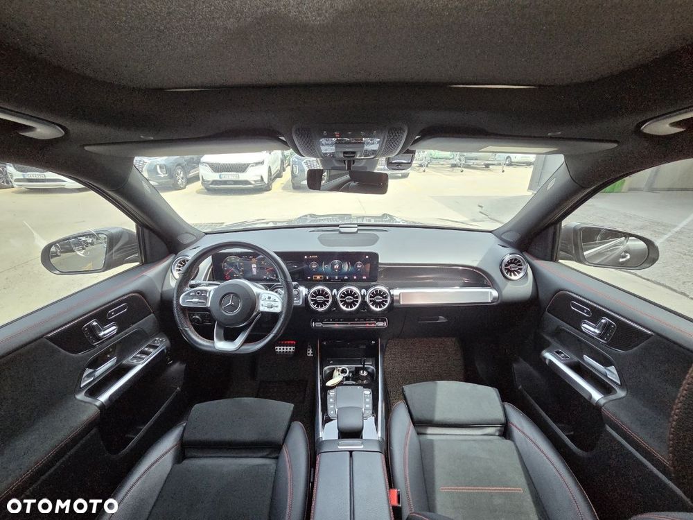 Mercedes-Benz GLB 250 4-Matic AMG Line 8G-DCT - 27