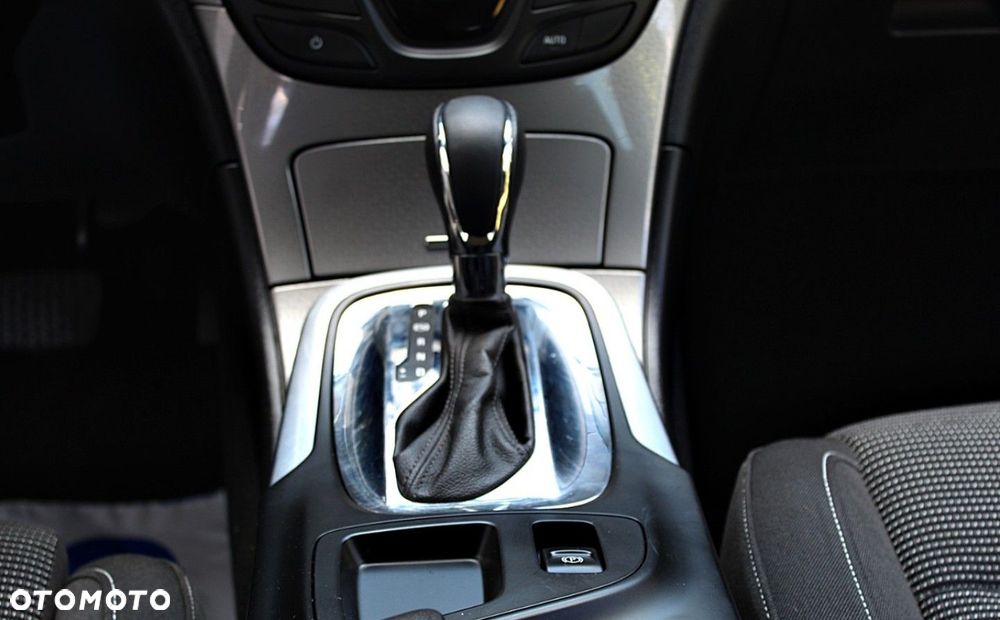 Opel Insignia - 20