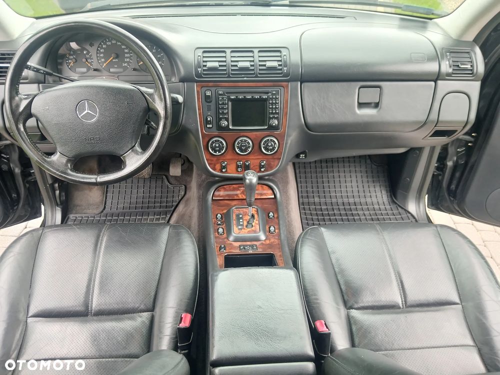 Mercedes-Benz ML - 14