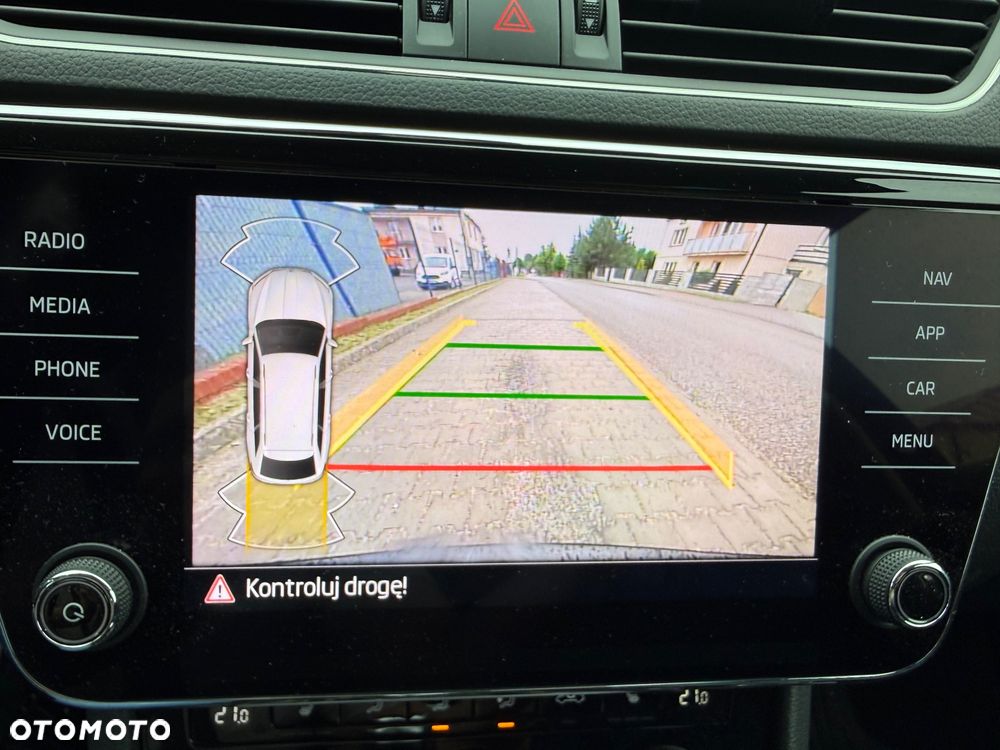Skoda Superb 2.0 TSI Style DSG - 9