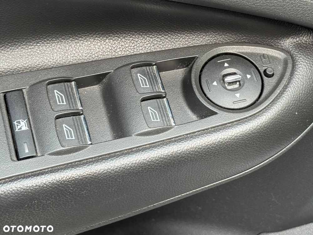 Ford Kuga 2.0 TDCi Titanium MPS6 - 18