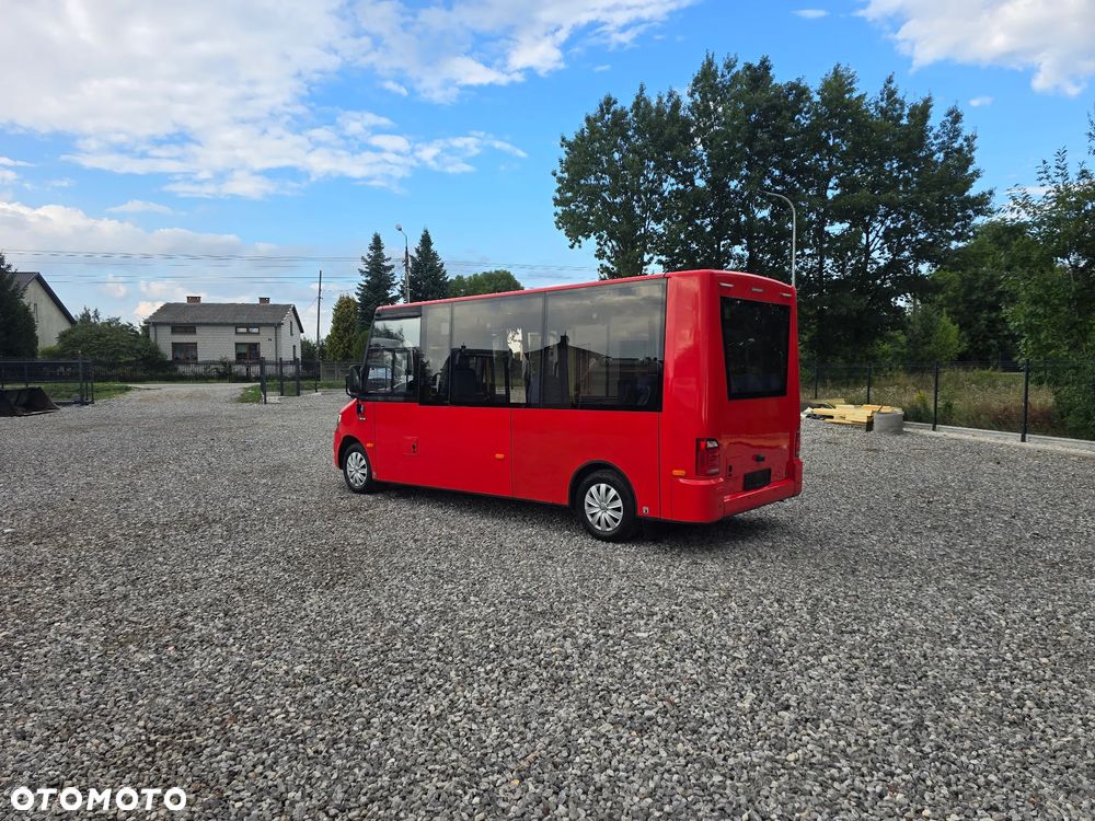 Volkswagen T6/Mikrobus/Bus szkolny/Kat B 8+1 - 37