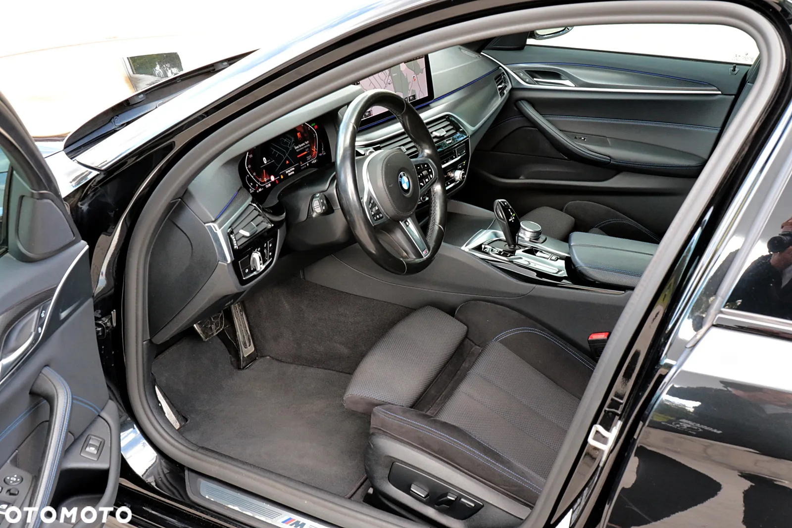 BMW Seria 5 520d Touring M Sport Edition - 19