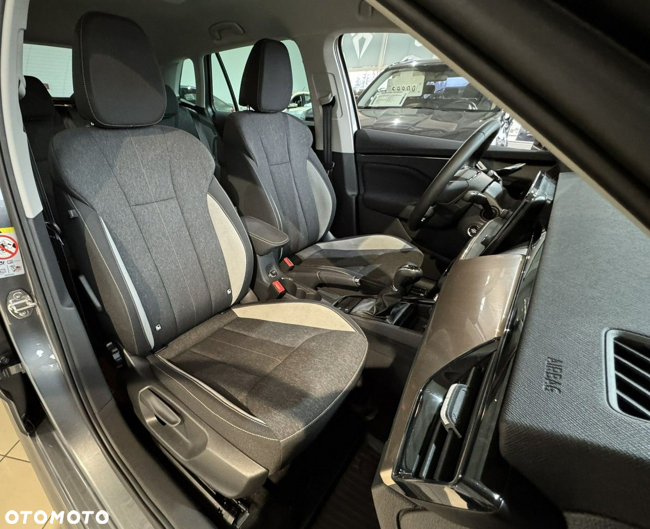 Skoda Kamiq 1.0 TSI Style DSG - 8