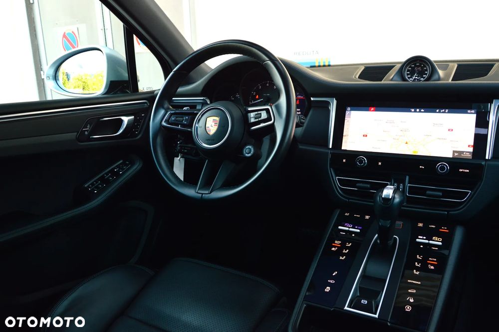Porsche Macan Standard - 24