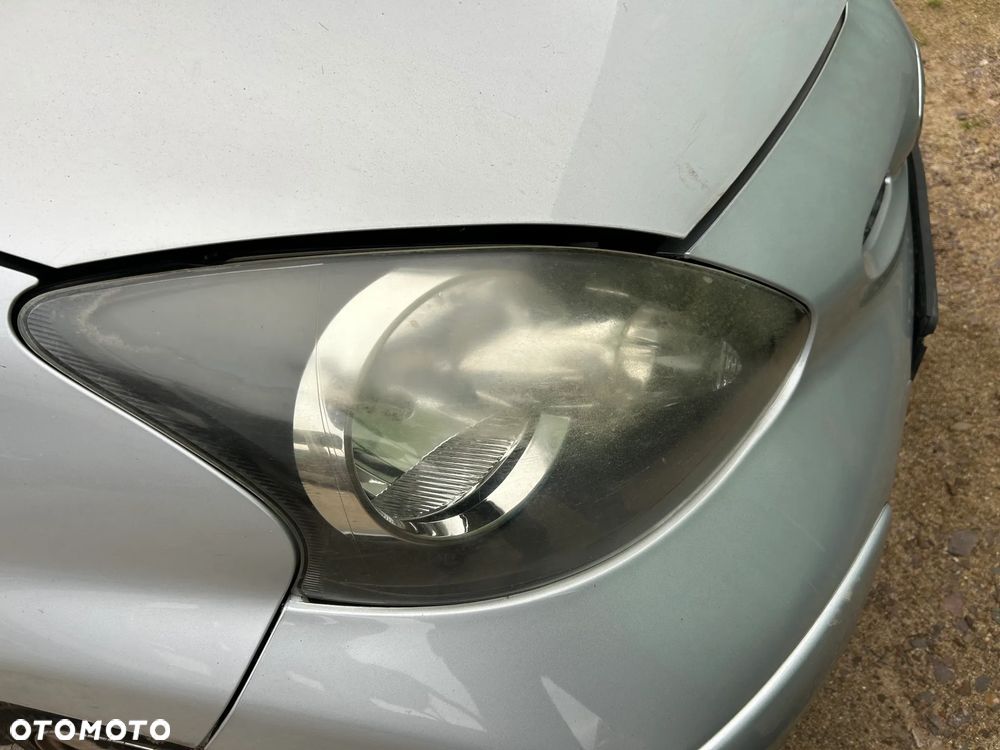 LAMPA REFLEKTOR PRAWY LEWY TOYOTA AYGO 1 - 5