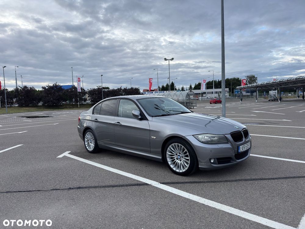 BMW Seria 3 320d - 10
