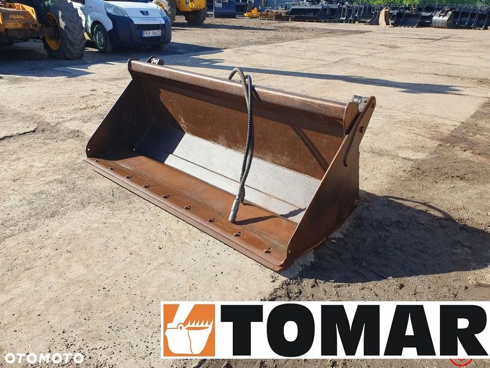 JCB MIDI CX  2013r - 32