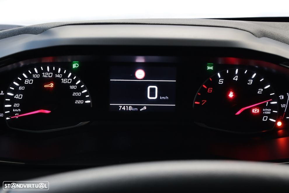 Peugeot 208 1.2 PureTech Allure - 16