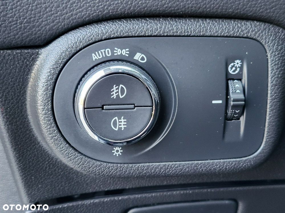 Opel Zafira - 32