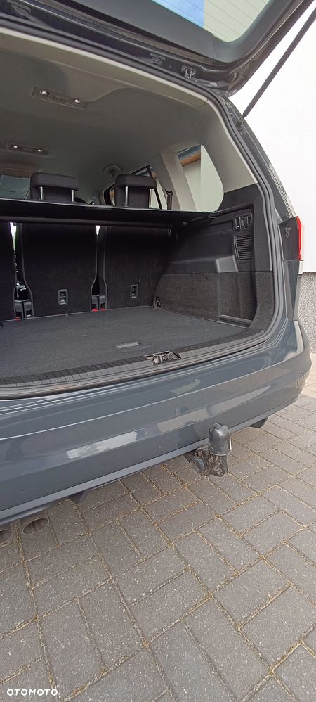 Volkswagen Touran - 8