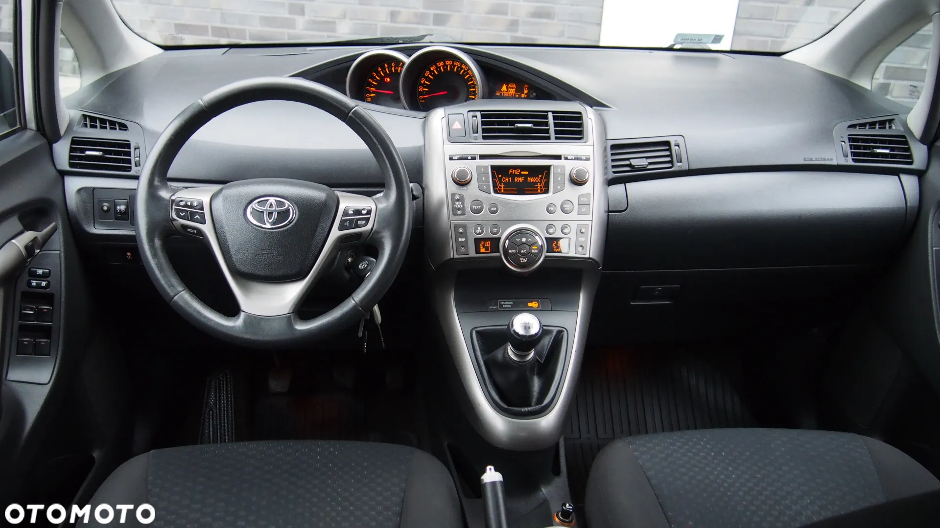 Toyota Verso 1.8 Sol plus 7os - 30