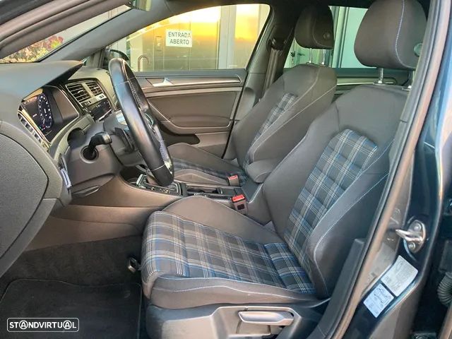 VW Golf 1.4 GTE Plug-In-Hybrid DSG - 31