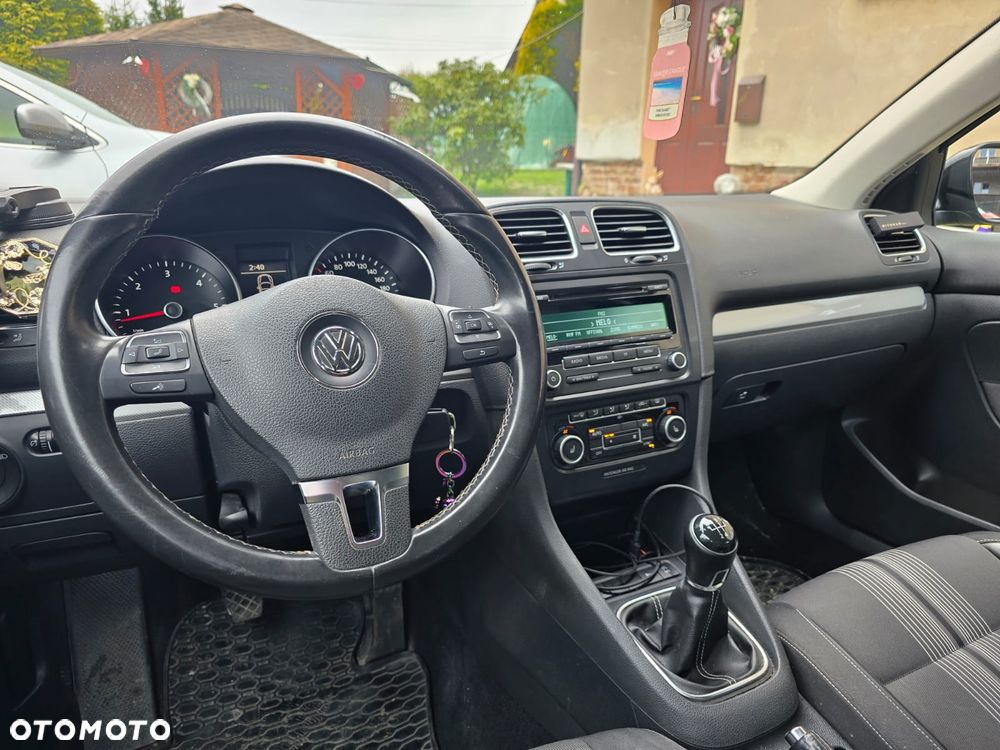 Volkswagen Golf 1.6 TDI DPF MATCH - 10