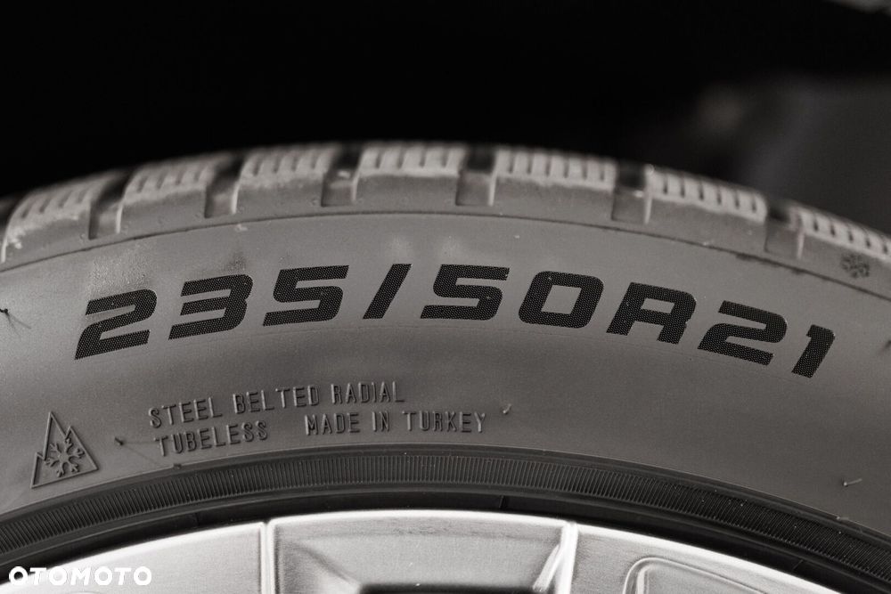 Lexus RX 450h+ Omotenashi - 15