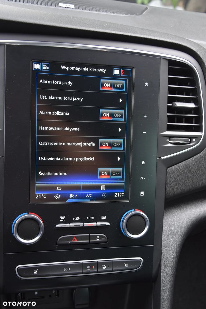 Renault Megane ENERGY TCe 160 EDC BOSE EDITION - 18