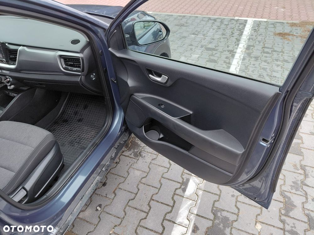 Kia Stonic 1.2 M - 23