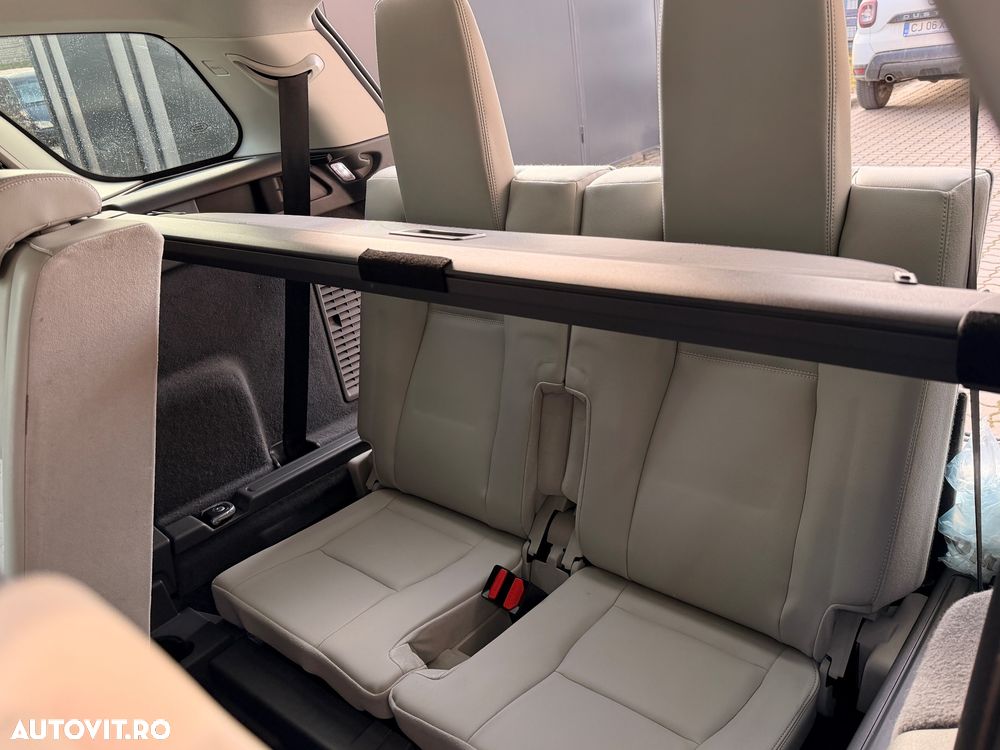 Land Rover Discovery Sport 2.0 l TD4 HSE Luxury Aut. - 12