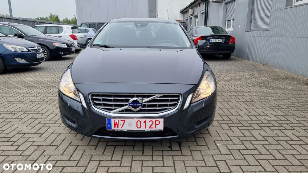 Volvo S60 D3 Geartronic Momentum - 1