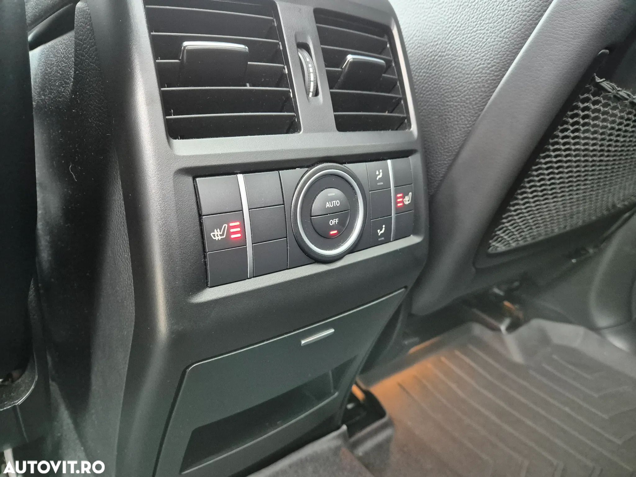 Mercedes-Benz ML 350 BlueTEC 4MATIC 7G-TRONIC - 25