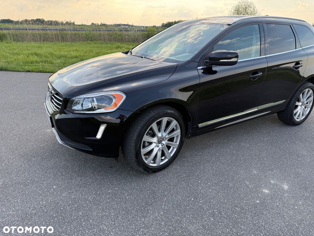 Volvo XC 60 T5 AWD Drive-E Momentum - 3