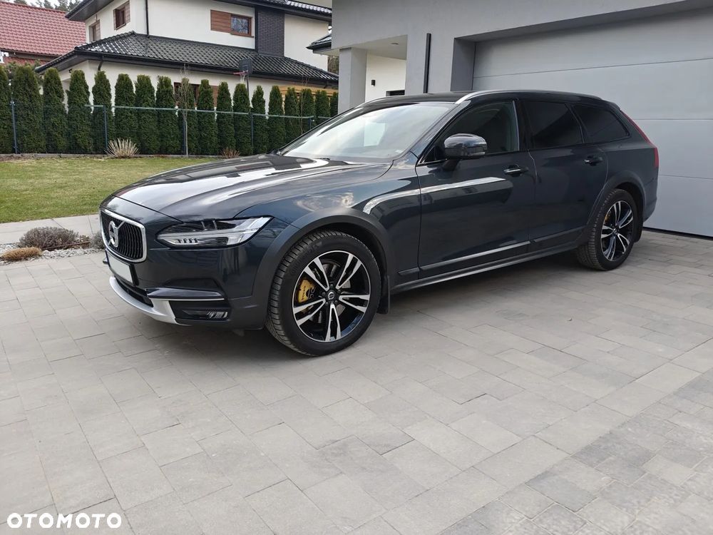 Volvo V90 D5 SCR AWD Momentum Pro - 8