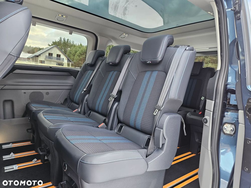 Ford Tourneo Custom - 24
