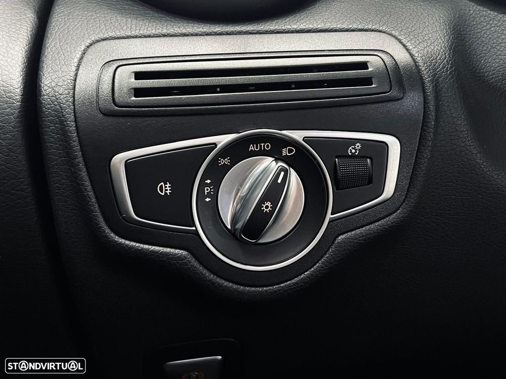 Mercedes-Benz GLC 220 d 4Matic 9G-TRONIC AMG Line Plus - 36