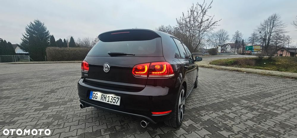 Volkswagen Golf 2.0 GTI DSG - 19