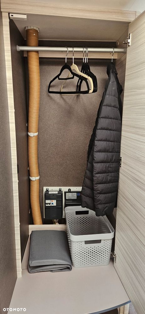 Dethleffs 460El C JOY noweczka salon Niemcy - 15