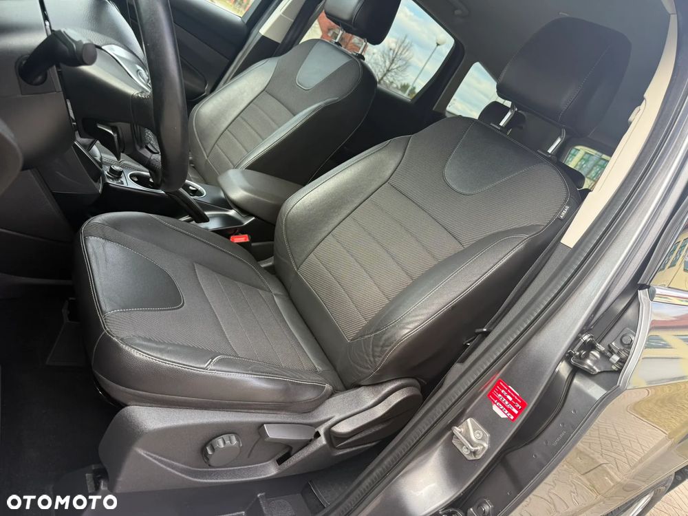 Ford Kuga 2.0 TDCi 4x4 Titanium - 22