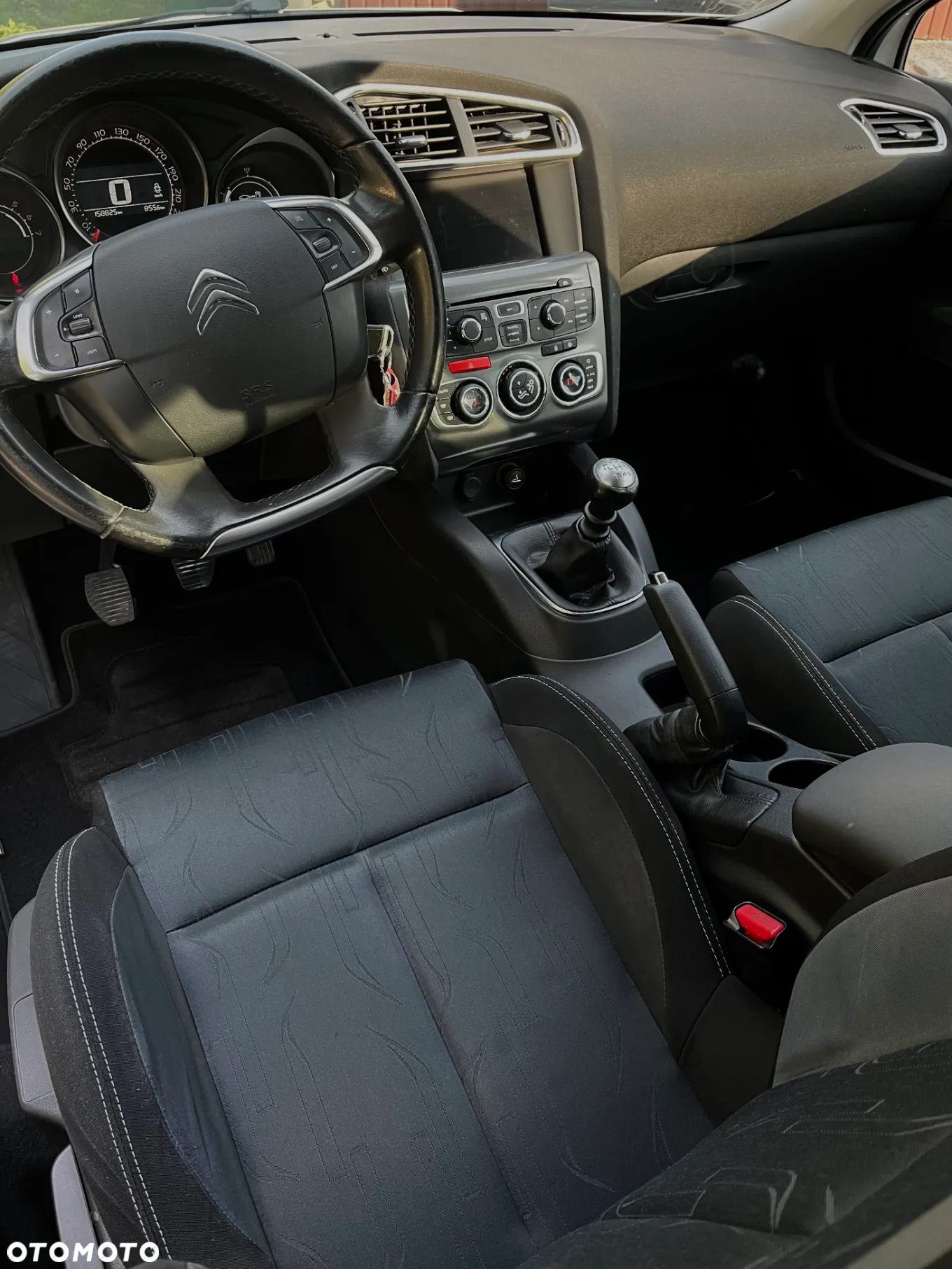 Citroën C4 HDi 115 Attraction - 8