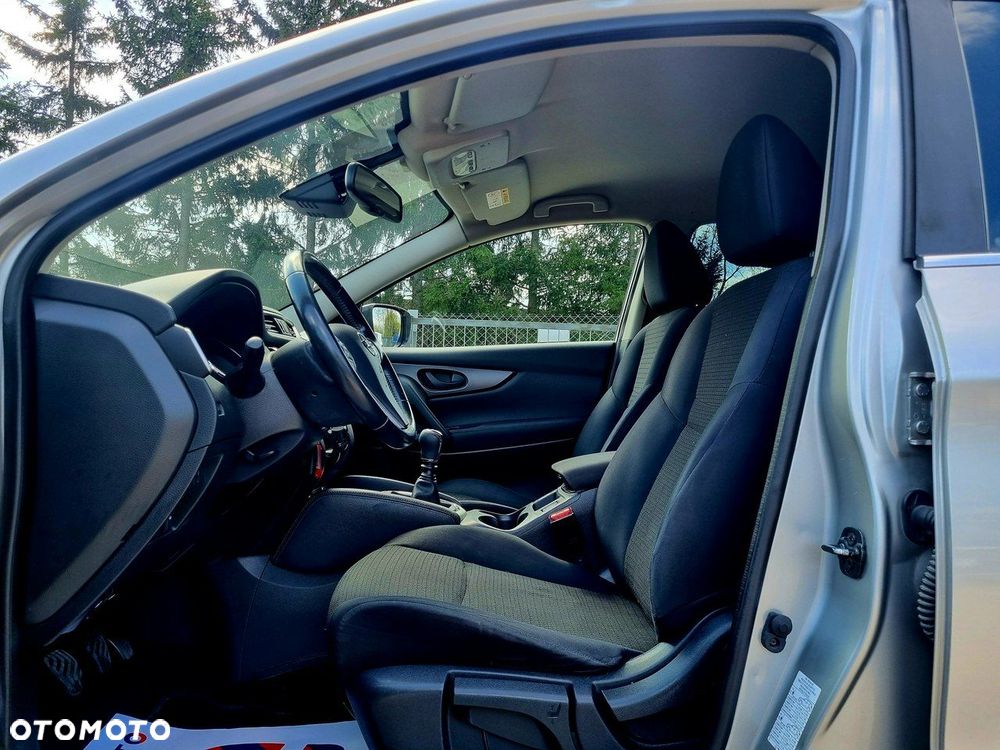 Nissan Qashqai 1.2 DIG-T Visia - 9