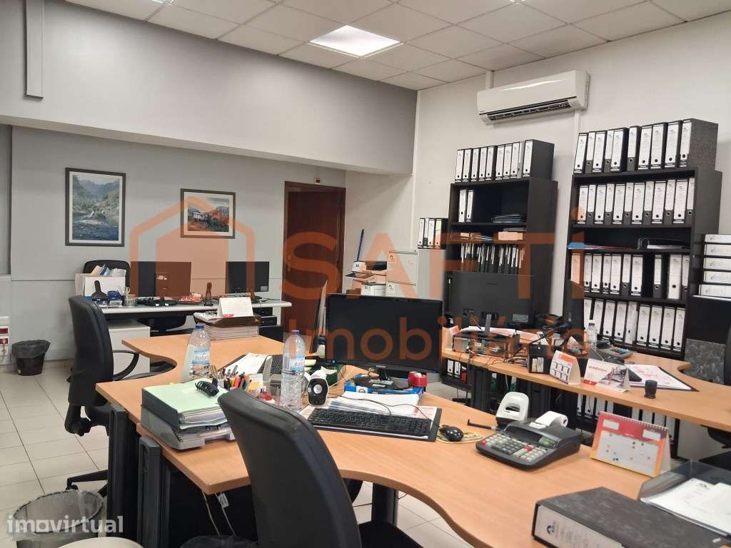 Vende-se Loja + Garagem + Arrecadação em Torres Novas - Grande imagem: 3/11