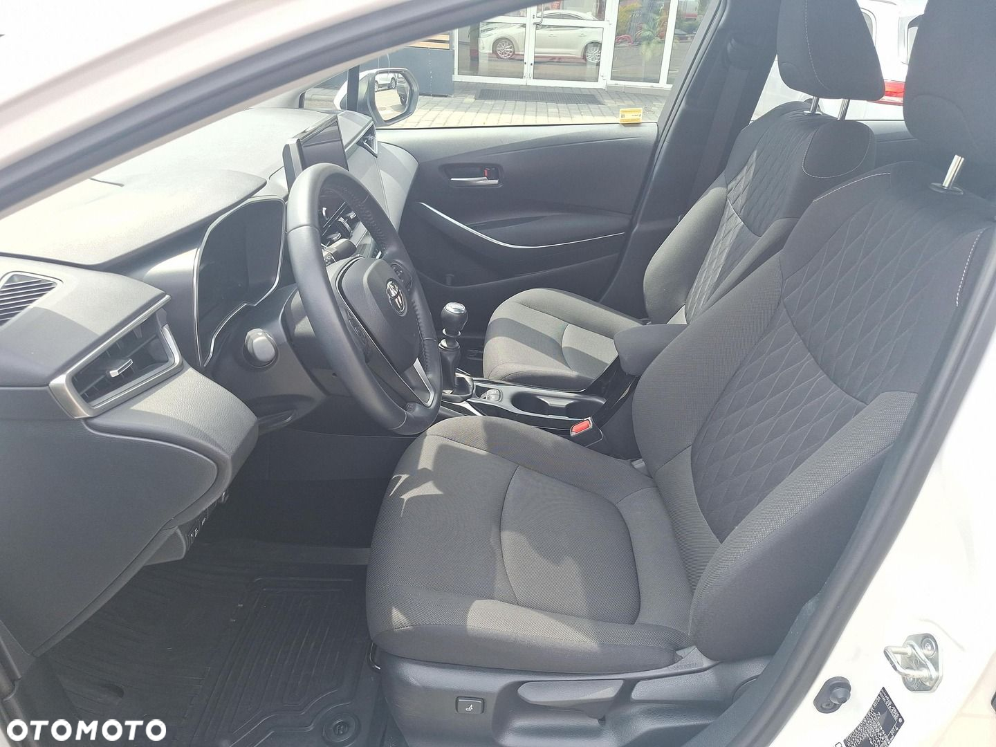 Toyota Corolla - 15