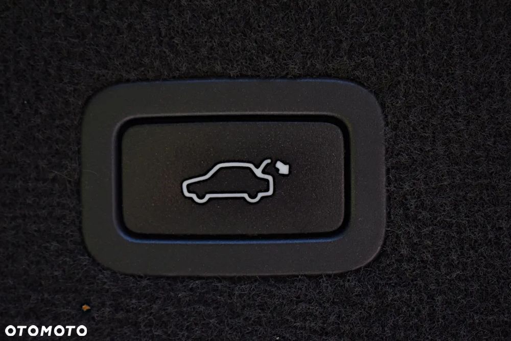 Jaguar XF 2.2 D Premium Luxury - 27