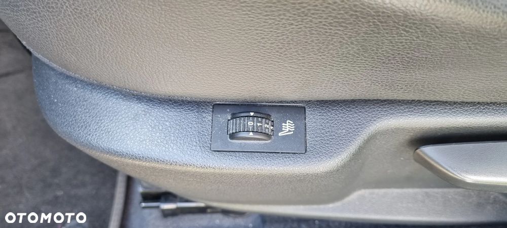 Peugeot 3008 e-HDi FAP 115 EGS6 Stop&Start Allure - 12